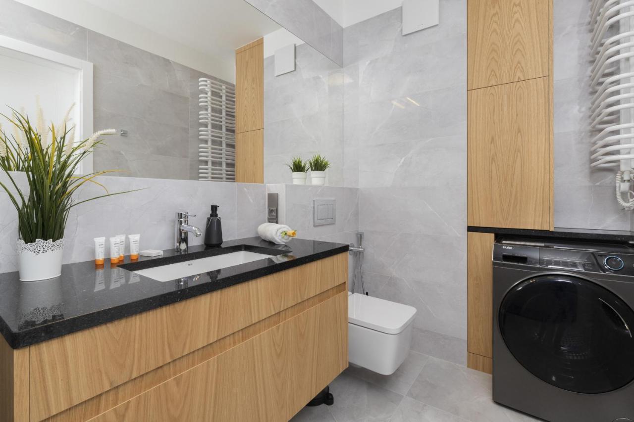 Warsaw Praga Okrzei Apartment By The River By Noclegi Renters Екстериор снимка